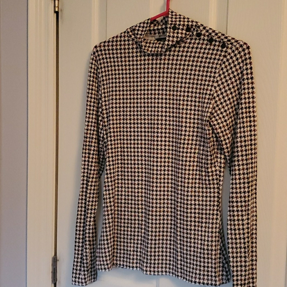 Cute RW&Co houndstooth top